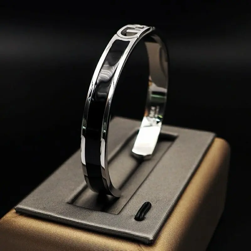 fendi bracelets s_123b7171